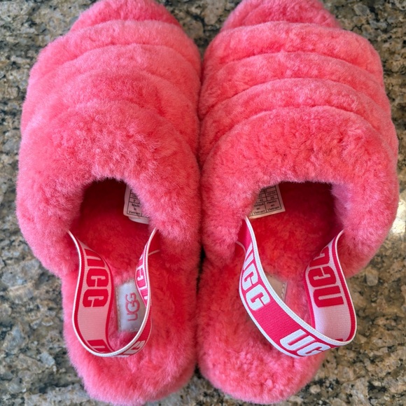 UGG slippers - Picture 3 of 7